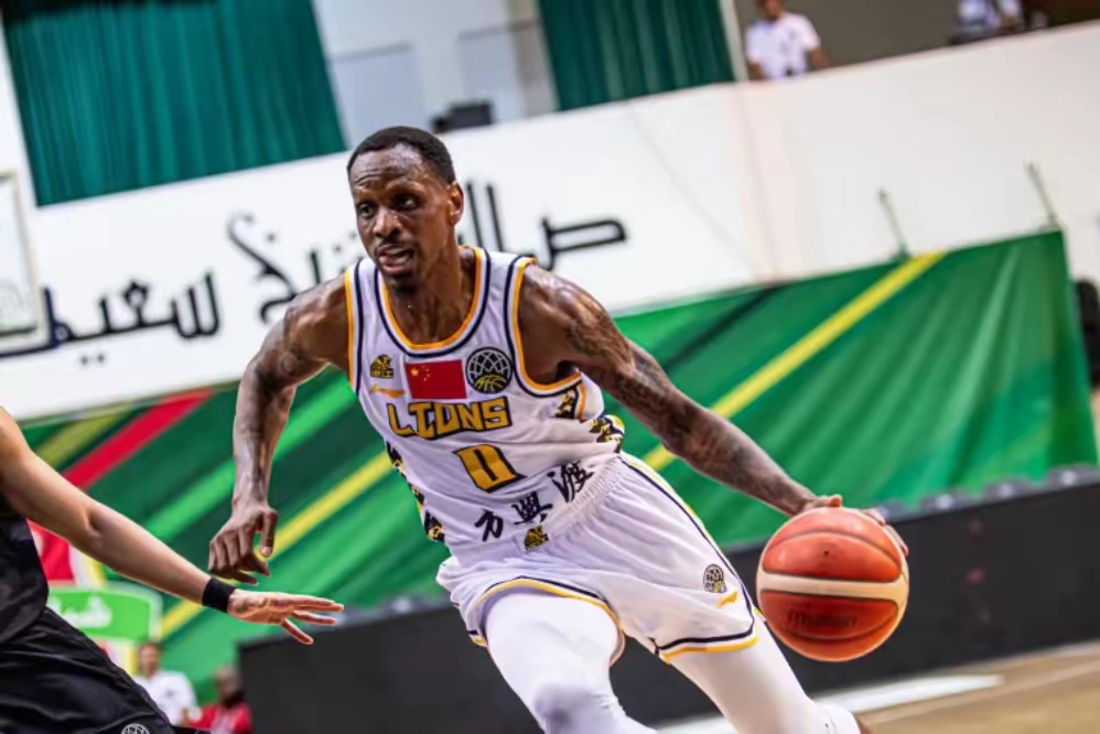 赛地聚焦：法甲窗口期热度飙升，广厦男篮完成体检，态度坚定，临场指挥获称赞的简单介绍