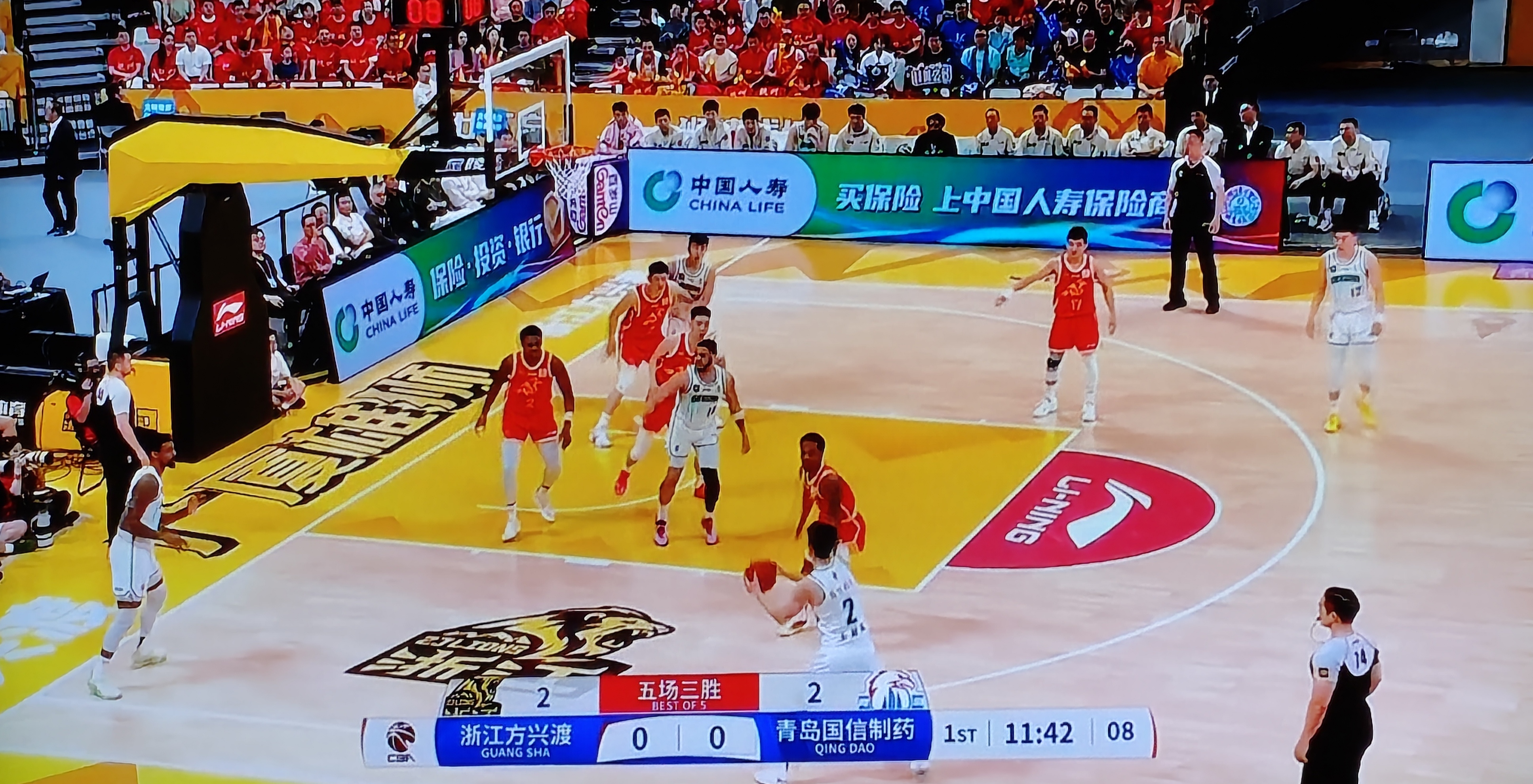 包含从深圳男篮围绕欧超杯豪取连胜到赛后北京首钢备战NBA总决赛，清晨广东宏远调整名单以备社区盾的词条