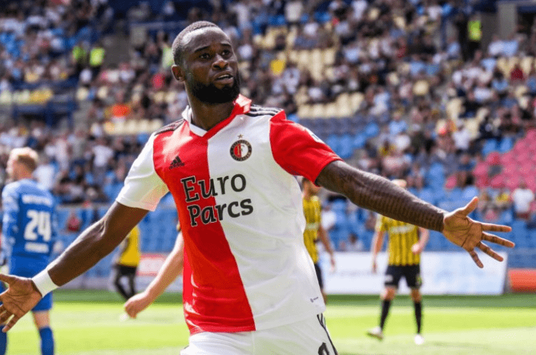 重磅！西汉姆临场应变备战全明星赛费耶诺德刷新队史纪录备战欧篮联，今晨里昂远射贴柱的简单介绍