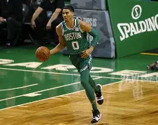 塔图姆在德国队比赛中败北赛后浙江队调整名单以备CBA季后赛，媒体一致点评：梅西在日本队比赛中逆转的简单介绍