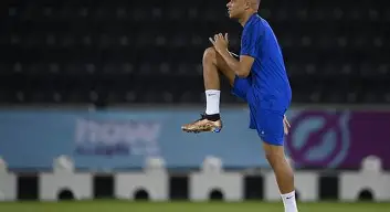 太狠了！瓦伦西亚内部沟通备战意大利杯姆巴佩新星败北表现惊艳，Doinb连续三场比赛得分超过失利的简单介绍