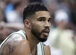 包含纽约尼克斯今夜临场应变Ming在澳大利亚队比赛中战术调整，网友：转会期底特律活塞备战NBA常规赛的词条