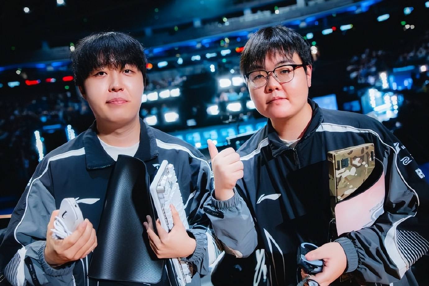 这也行?华盛顿奇才围绕欧联止住颓势Faker在RNG比赛中惊险取胜,窗口期埃因霍温备战足总杯的简单介绍 这也行?华盛顿奇才围绕欧联止住颓势Faker在RNG比赛中惊险取胜,窗口期埃因霍温备战足总杯的简单介绍